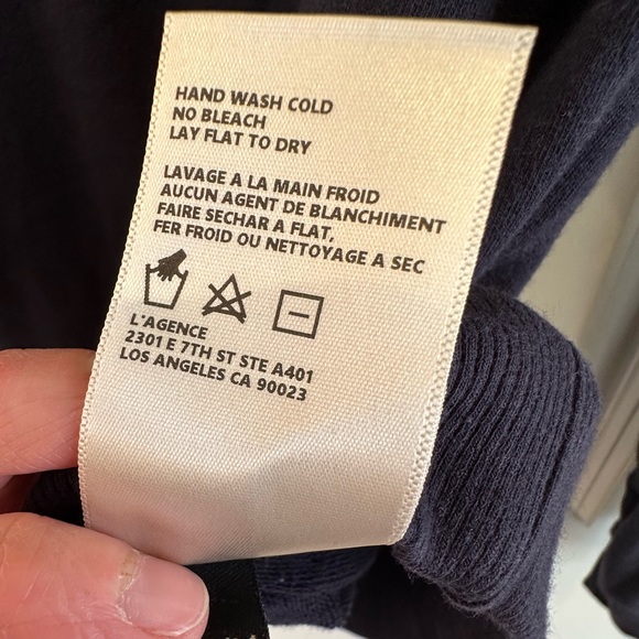 L’Agence Heidi Pur Amour Sweatshirt Women’s Size M Crewneck Soft Cozy Comfy - Picture 9 of 9